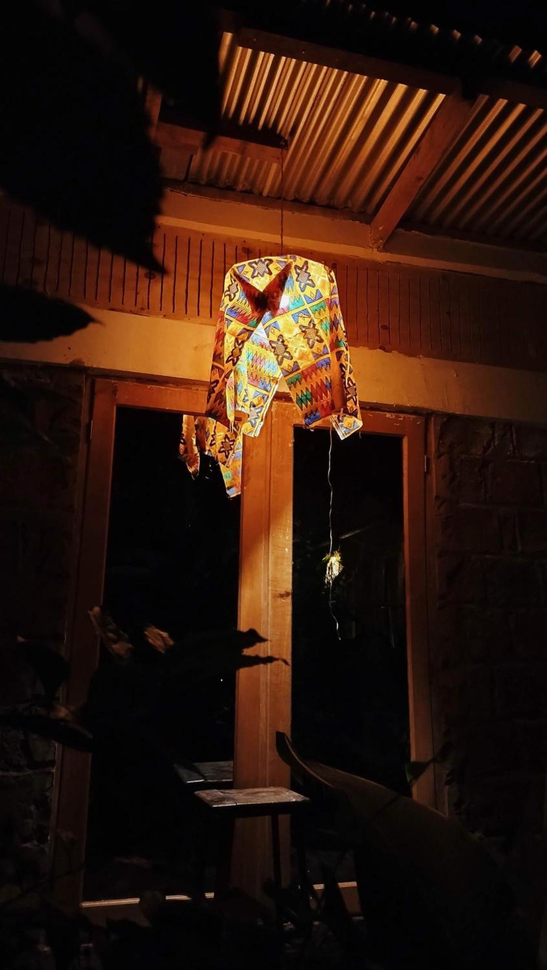מושי Backyard Hostel מראה חיצוני תמונה